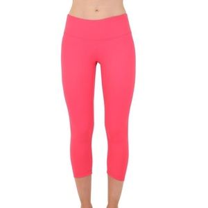 ✨Yogalicious ruched back capris